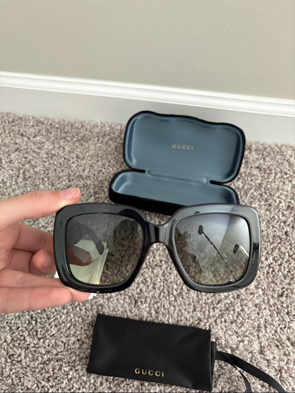 GUCCI URBAN GG0141S 001 BLACK GREY SQUARE SUNGLASSES - like new - Picture 5 of 10